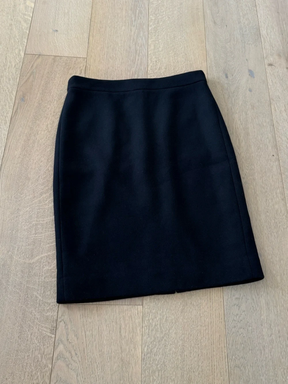 J. Crew Pencil Skirt Black Wool Knee Length Formal Corpcore Career Size 6
